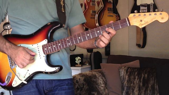 Guitar Licks 5 by Nick Stoubis (F Minor Pentatonic Lick) смотреть онлайн