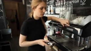 Как готовят капучино в кофейнях