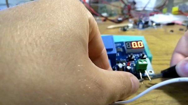 Модуль заряда аккумуляторов XH M602  с Алика