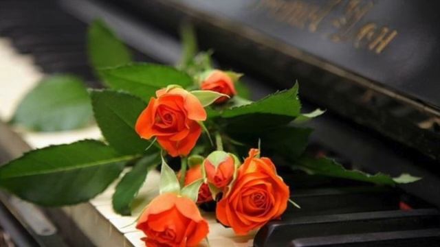 Розы на клавиатуре (Freestyle Rap) смотреть онлайн