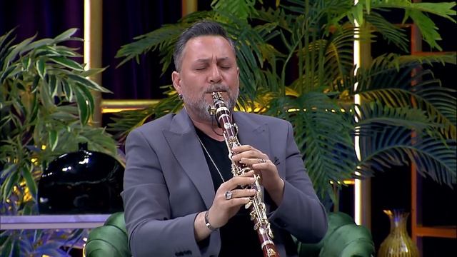 Hüsnü Şenlendirici - KESKİN BIÇAK смотреть онлайн