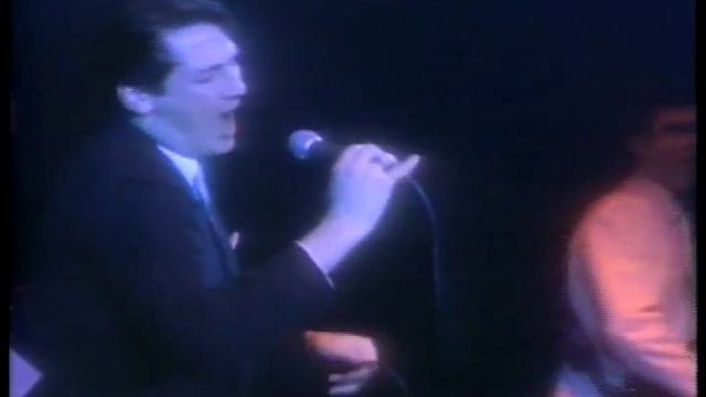 Spandau Ballet - Communication - Live at the Sadlers Well, London Theatre - May 1 1983 смотреть онлайн