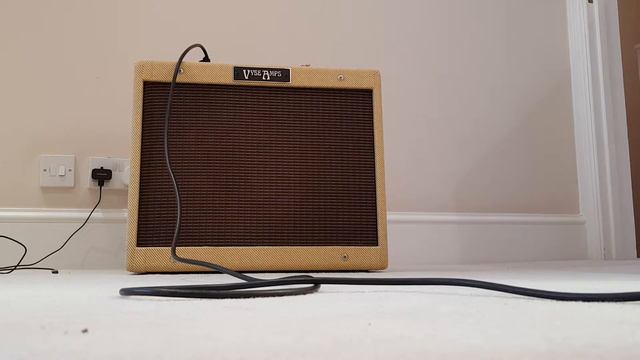 Vyse 5e3 tweed deluxe demo es330 смотреть онлайн