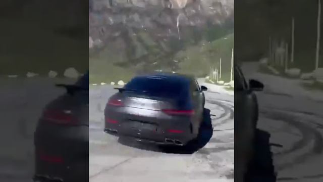 Mercedes-Benz GT 63AMG смотреть онлайн