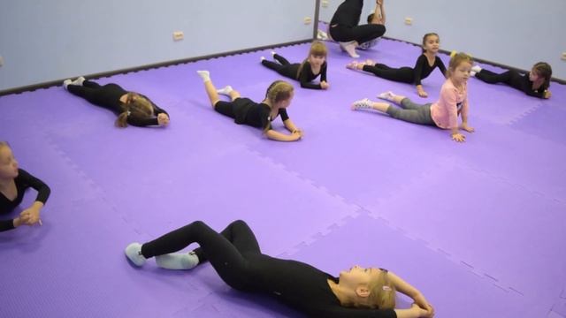 Художественная гимнастика в Санкт-Петербурге метро Площадь Мужества смотреть онлайн