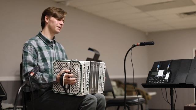 St. Louis Polka - Jake Minar Bastyr - New Hengel Concertina смотреть онлайн