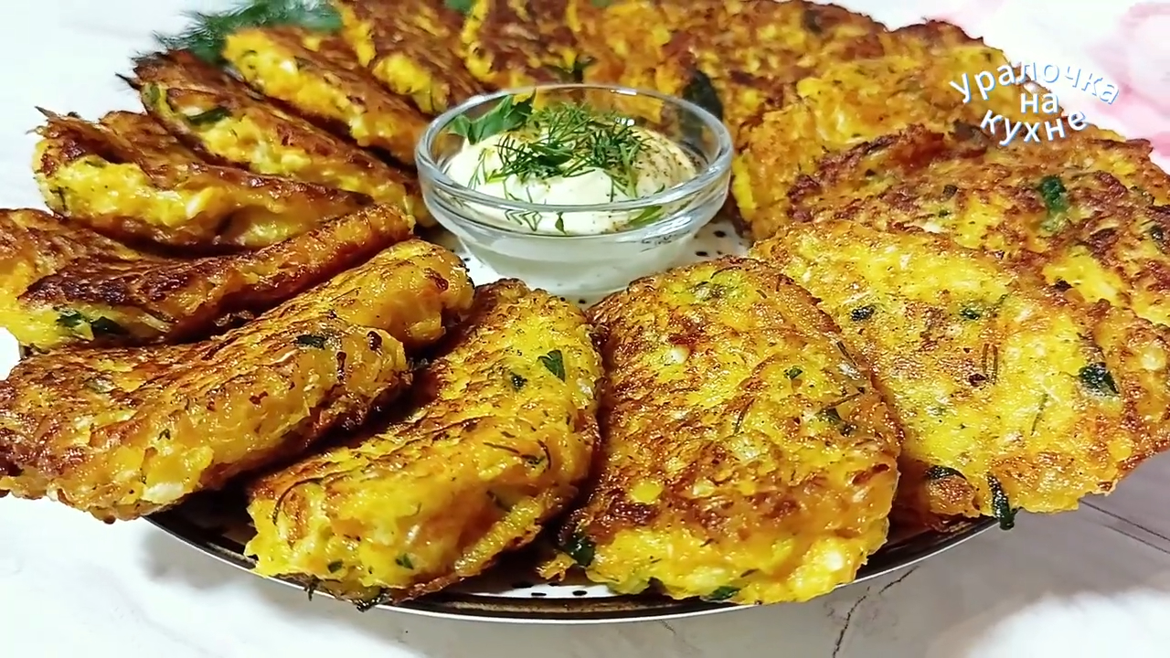 Капустные Оладьи! Бюджетно и Вкусно! Рецепт Как приготовить оладьи из капусты. Овощные оладьи смотреть онлайн