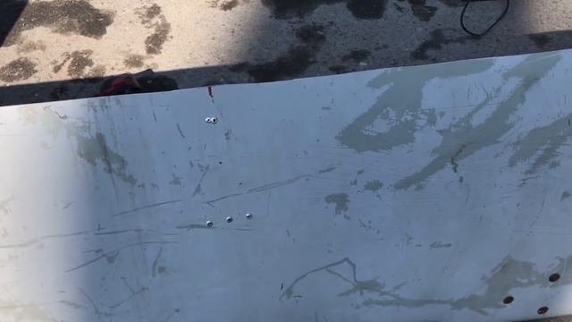 Усилил спойлер и разметил места крепления FREIGHTLINER . смотреть онлайн