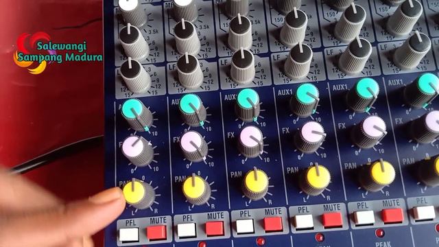 Mixer Soundcraft EFX 12 Harganya Makin murah kualitas tetap OKE смотреть онлайн
