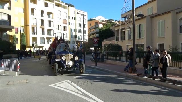 La Parata del 40° Festival di Montecarlo смотреть онлайн