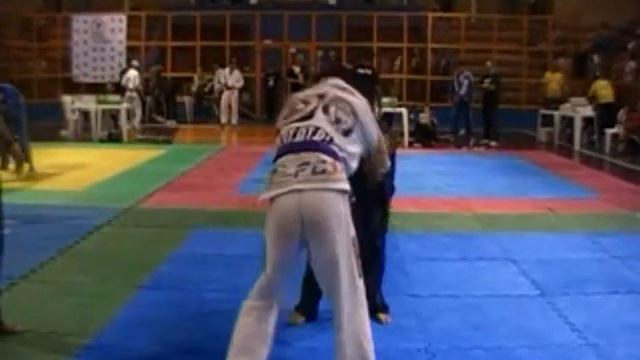 TV Meiaguarda - Cearense com chancela CBJJ - Final Roxa Pena - Robson Oliveira x Yan Lucas Pica-Pau смотреть онлайн