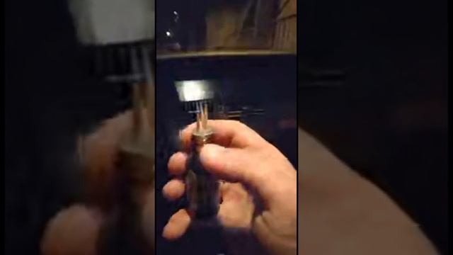 Как избавиться от неприятного запаха салона автомобиля смотреть онлайн