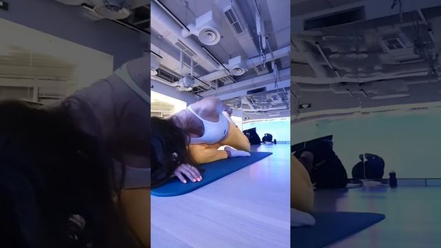 РАСТЯЖКА НА РЕЛАКСЕ в BLACK STAR FITNESS ? смотреть онлайн