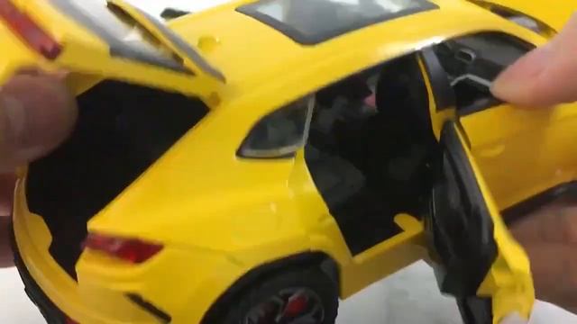 Lamborghini Urus з металу 1:24 смотреть онлайн