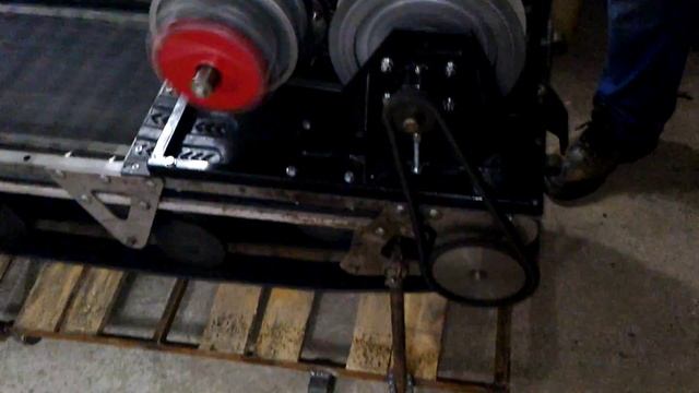 Вариатор Сафари.Ремень не выходит на край. смотреть онлайн