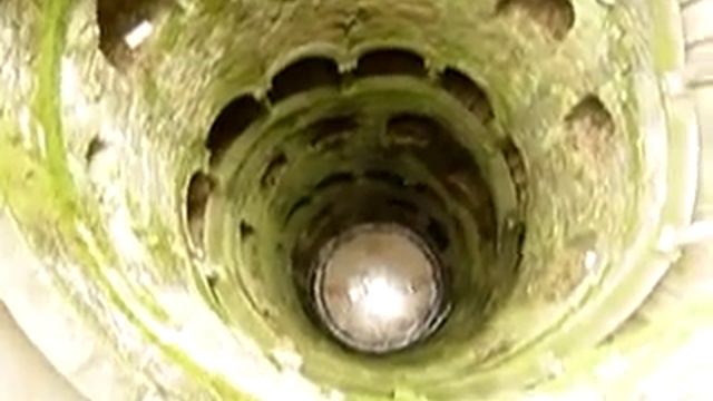 Quinta da Regaleira - "Gruta do Labirinto" (Serra de Sintra) "poço perfeito" смотреть онлайн