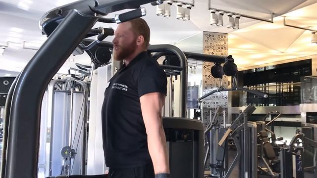 Отжимания лопатками от брусьев. смотреть онлайн