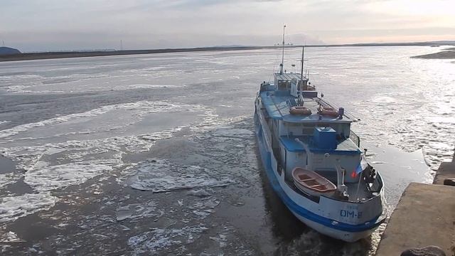 ОМик отправляется на зимовку смотреть онлайн