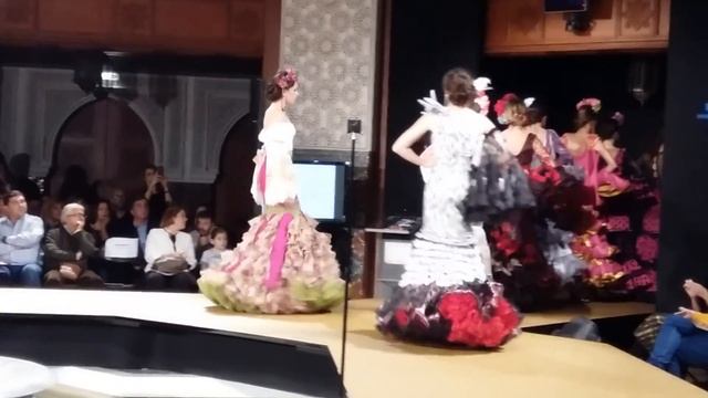 Мода фламенко. Pasarela  New Models, Pabellón Tres Culturas De Mediterráneo Sevilla