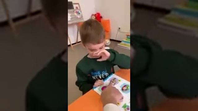 Занятие с преподавателем. Лишний предмет. Добавь пазл. Кто съел колобка? Особенный мир смотреть онлайн