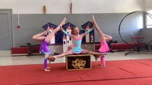 Шоу цирковой студии" романтики "ДК МАЗ г. Минск, гимнастический танец "Человечки сундучные"!