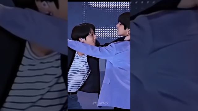 Любимки Тэ и Гуки.Желаю вам  преодолеть все испытания на вашем жизненном пути. #taehyung  #jungkook