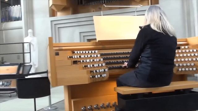 Hallgrimskirche Reykjavik - Orgelimprovisation Dagmar Koptein смотреть онлайн