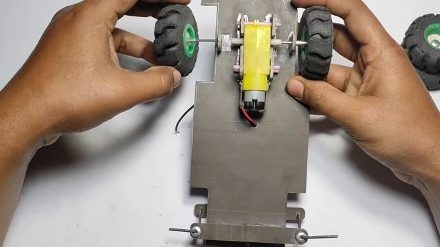 How to make a RC car (Willys - Military jeep) with PVC Pipe– Remote Control Car смотреть онлайн