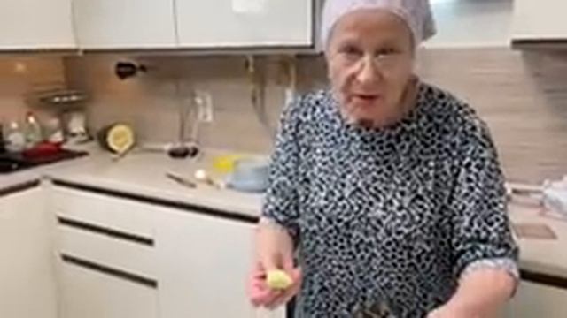 Оладьи из кабачков с секретом. смотреть онлайн
