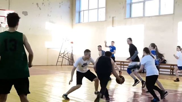 Соревнования по баскетболу в ТвГУ 2018 | 2 день смотреть онлайн