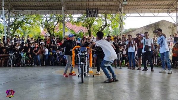 pak pong vong boys show