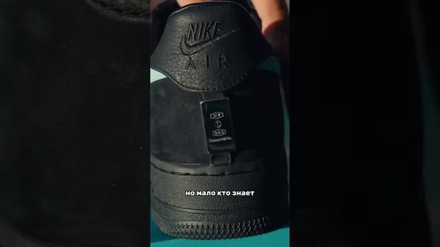 КРОССОВКИ ПО ЦЕНЕ КВАРТИРЫ ? смотреть онлайн