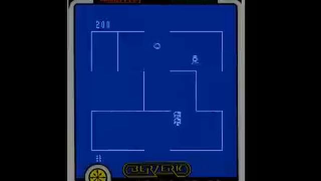 Berzerk Arcade Game on Vectrex Home Game Console (CGE 1982) смотреть онлайн