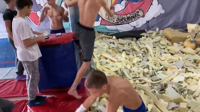 Тренировка ЖЁСТКИХ элементов / ВОРКАУТ смотреть онлайн