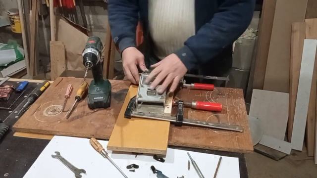 Фуганок из электрорубанка (циркулярка часть 6) установка фуганка в стол смотреть онлайн