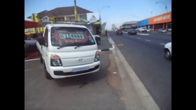 Hyundai - H-100 Bakkie 2.6D chassis cab 2013 for sale on www.autodealer.co.za смотреть онлайн