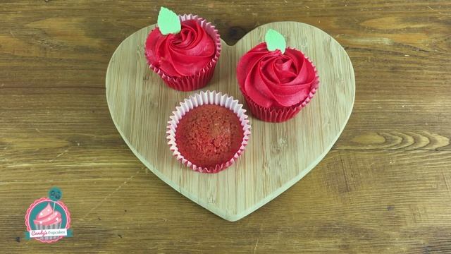 Red Velvet Rose Cupcakes For Valentine's Day