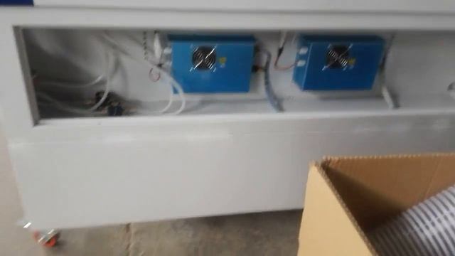 RJ1612 double head CO2 Laser machine before delivery, to cut and engrave nonmetal смотреть онлайн