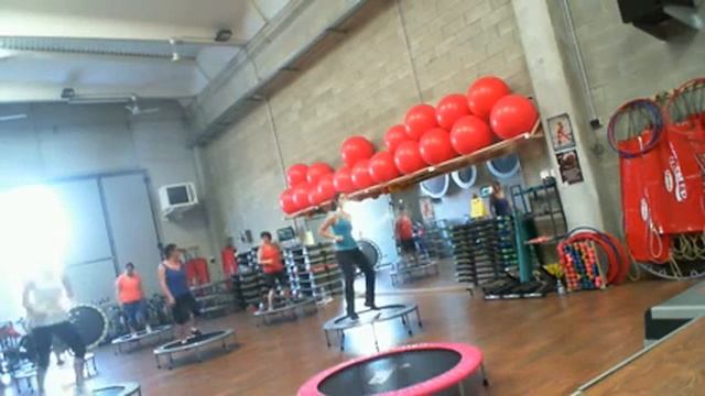 Zumba jumping basic con Monyafitness e Giwa!!!! prova con noi смотреть онлайн