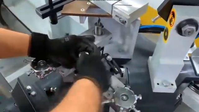 Резка алюминиевого профиля смотреть онлайн