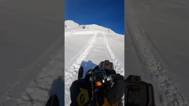 Ху*рим в Хибинах ???. #хибины #снегоходы #зима #snowmobile #snow #снег смотреть онлайн