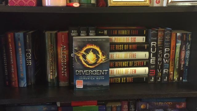 BOOKSHELF TOUR ~ 2018 смотреть онлайн