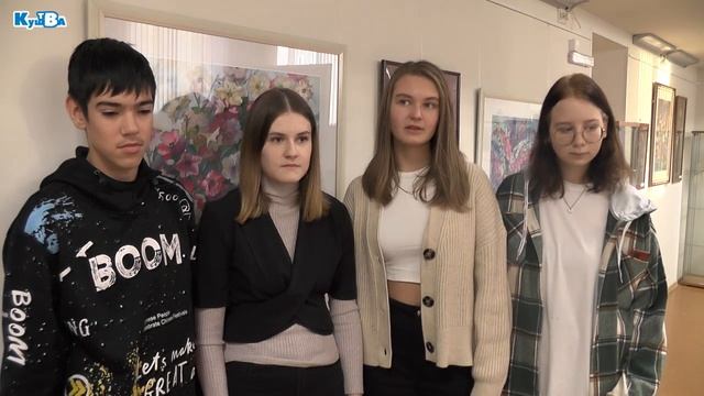Учащиеся художественной школы на анималистическом арт-кампусе в Крыму смотреть онлайн