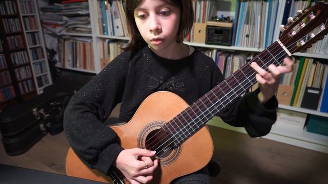 9) Fernando SOR - Studio op. 44 n. 2 - Martina RUGOLO, guitar смотреть онлайн