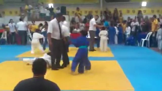 Cicero competição na uninassau JUDÔ смотреть онлайн