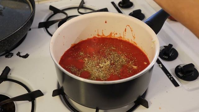 ITALIAN MEATBALLS TASTY RECIPE - SPAGHETTI AND MEATBALLS смотреть онлайн