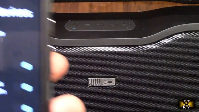 Altec Lansing Rockbox XL 2.0 Portable Bluetooth Speaker with LED Lights, IP67, Power Bank REVIEW смотреть онлайн