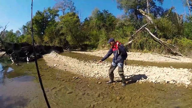 Ловля форели на любимой реке смотреть онлайн