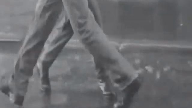 Tango In The Rain смотреть онлайн