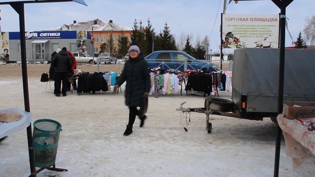 Предновогодняя сельскохозяйственная ярмарка в райцентре Новошешминск смотреть онлайн